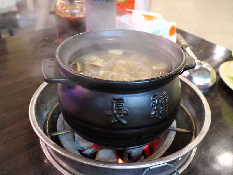 [台北中山食記] 長疆炭燒羊肉爐 - 冬天就該來吃一鍋